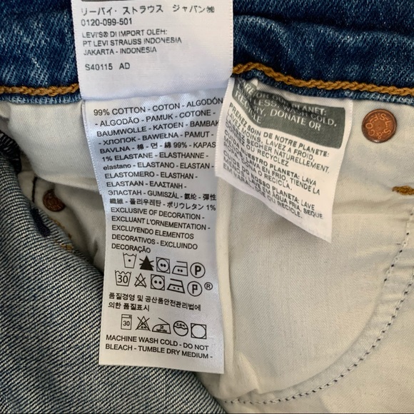 Levi’s Wedgie Fit Straight Leg Jeans - Picture 12 of 12